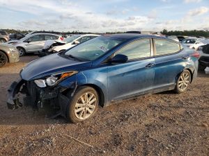 Hyundai Elantra SE 1.8L 4 2015