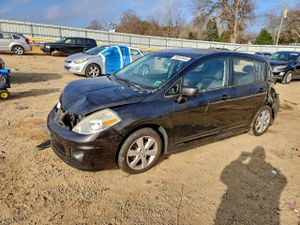Nissan Versa S 1.8L 4 2010