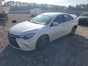 Toyota Camry LE 2.5L 4 2015