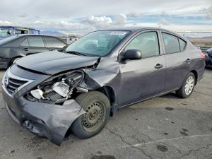 Nissan Versa S 1.6L 4 2015
