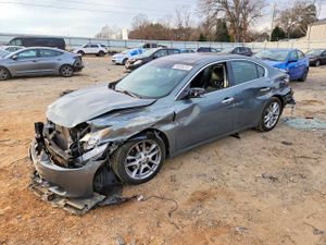 Nissan Maxima S 3.5L 6 2010