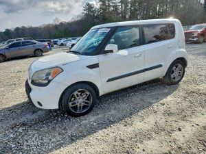 Kia Soul + 2.0L 4 2010