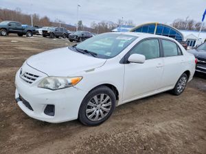 Toyota Corolla BASE 1.8L 4 2013