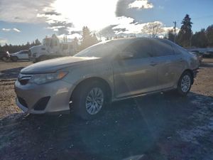 Toyota Camry HYBRID 2.5L 4 2013