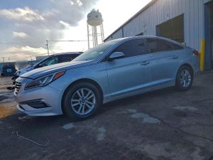 Hyundai Sonata SE 2.4L 4 2015
