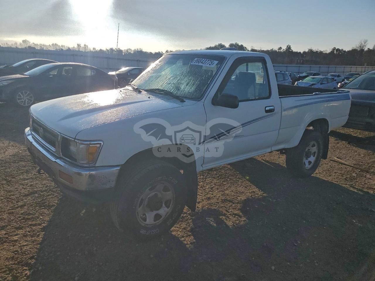 Toyota Hilux 1/2 TON SHORT WHEELBASE DX 2.4L 4 1995