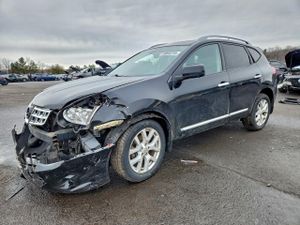 Nissan Rogue S 2.5L 4 2012