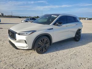 Infiniti QX50 LUXE 2.0L 4 2021