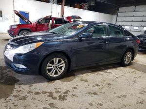Hyundai Sonata GLS 2.4L 4 2013
