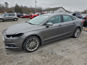 Ford Fusion SE 2.0L 4 2014