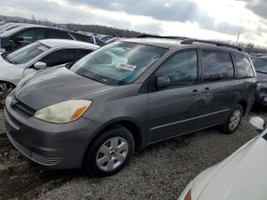 Toyota Sienna CE 3.3L 6 2004