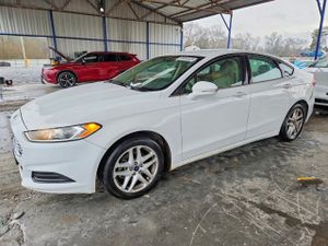Ford Fusion SE 2.5L 4 2014