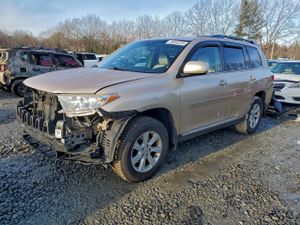 Toyota Highlander BASE 3.5L 6 2013