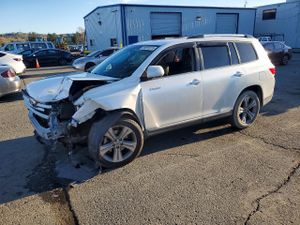 Toyota Highlander 3.5L 6 2013