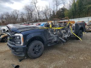 Ford F-350 SUPER DUTY 7.3L 8 2023