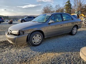 Toyota Camry CE 2.2L 4 2001