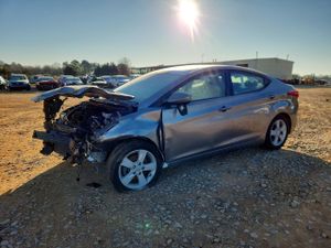 Hyundai Elantra GLS 1.8L 4 2013