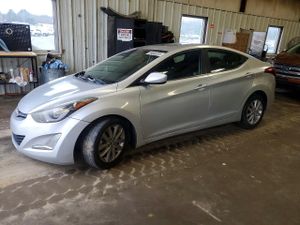 Hyundai Elantra SE 1.8L 4 2015