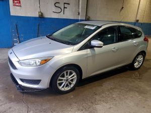 Ford Focus SE 2.0L 4 2015