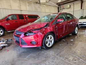 Ford Focus SE 2.0L 4 2014