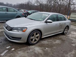 Volkswagen Passat SE 2.5L 5 2012