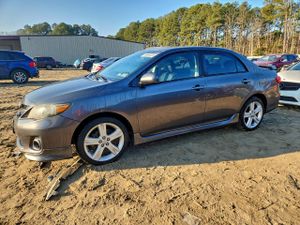 Toyota Corolla BASE 1.8L 4 2013