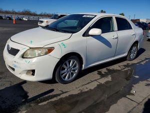 Toyota Corolla BASE 1.8L 4 2010