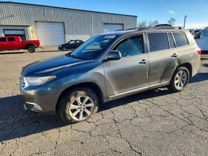 Toyota Highlander BASE 3.5L 6 2012