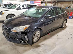 Ford Focus SEL 2.0L 4 2012