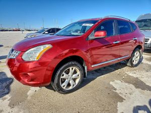 Nissan Rogue S 2.5L 4 2011