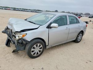 Toyota Corolla BASE 1.8L 4 2010