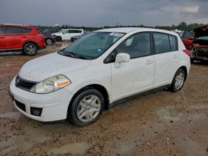 Nissan Versa S 1.8L 4 2012