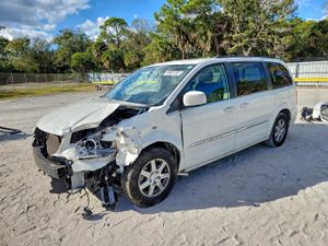 Chrysler Town & Country TOURING 3.6L 6 2011