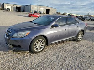 Chevrolet Malibu 1LT 2.5L 4 2013