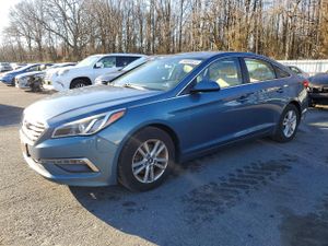 Hyundai Sonata SE 2.4L 4 2015