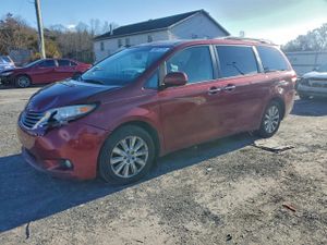 Toyota Sienna XLE 3.5L 6 2011