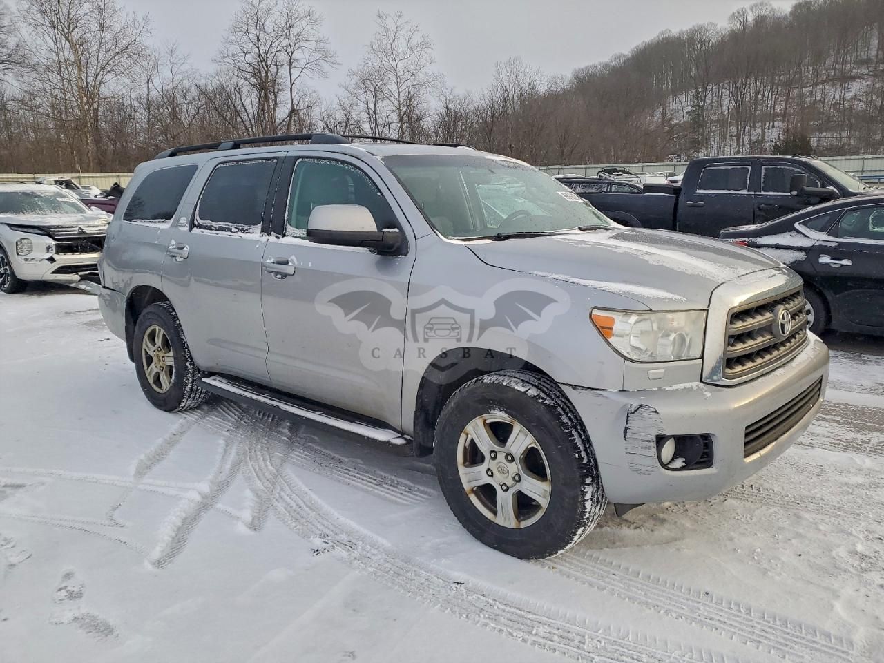 Toyota Sequoia SR5 5.7L 8 2011