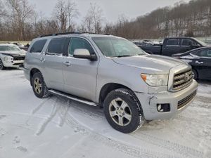 Toyota Sequoia SR5 5.7L 8 2011
