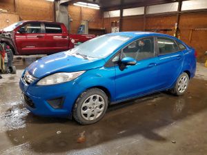 Ford Festiva SE 1.6L 4 2013