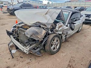 Ford Mustang 3.7L 6 2012