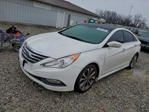 Hyundai Sonata SE 2.0L 4 2014