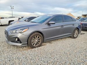 Hyundai Sonata SE 2.4L 4 2018