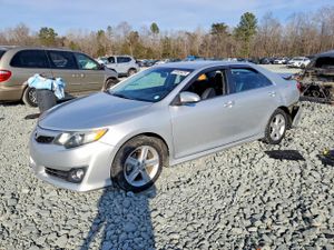 Toyota Camry L 2.5L 4 2014