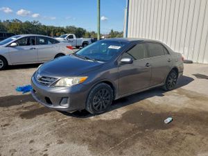 Toyota Corolla BASE 1.8L 4 2013