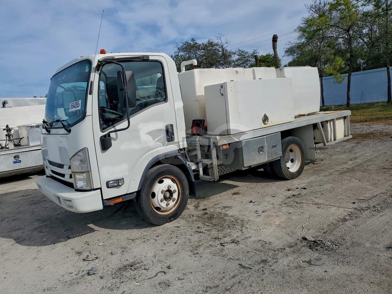 Isuzu NPR 6.0L 8 2016