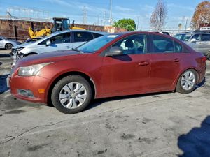 Chevrolet Cruze LS 1.8L 4 2013