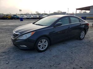 Hyundai Sonata GLS 2.4L 4 2013