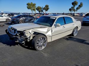Lincoln Town Car SIGNATURE LIMITED 4.6L 8 2005