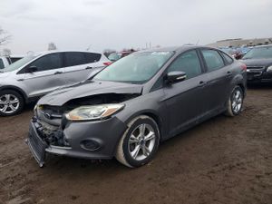 Ford Focus SE 2.0L 4 2014