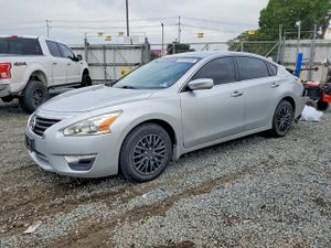 Nissan Altima 2.5 2.5L 4 2015